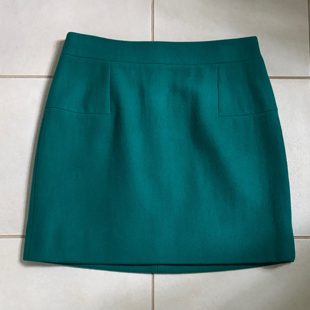 Elegant Green Women's Skirt